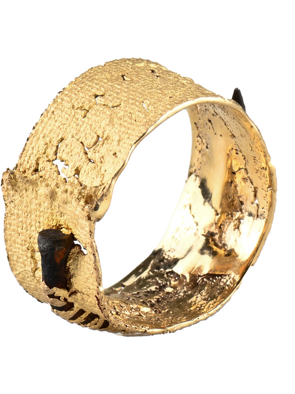 Nail Outside Ring